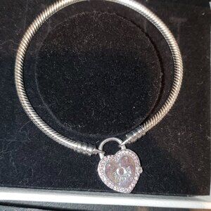 Pandora pink heart padlock braclet 7.1